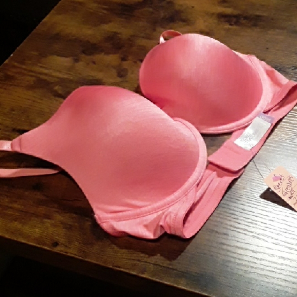 NWOT 36DD Coral Pink Secret Treasures Beautiful Padded Underwire Bra